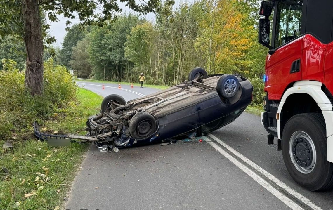 Pił dużo, wsiadł za kółko i koziołkował. Konfiskata tylko na złom? Pił dużo, wsiadł za kółko i koziołkował. Konfiskata tylko na złom?