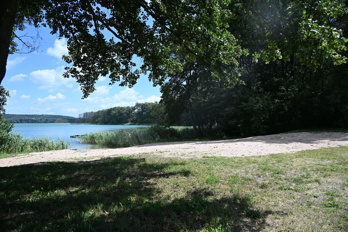 Plaża nad jeziorem gotowa na turystów! Plaża nad jeziorem gotowa na turystów!
