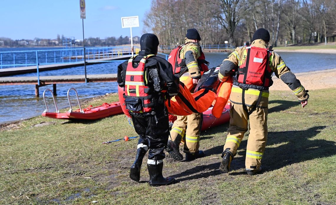 Płonące trawy i walka z ptasią grypą. Strażacy z powiatu gryfińskiego w pełnej gotowości