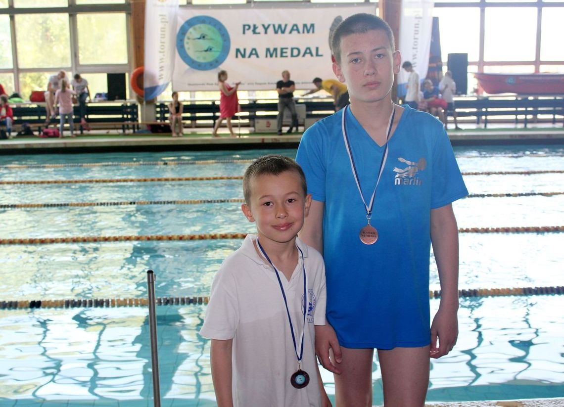 Pływali na medal