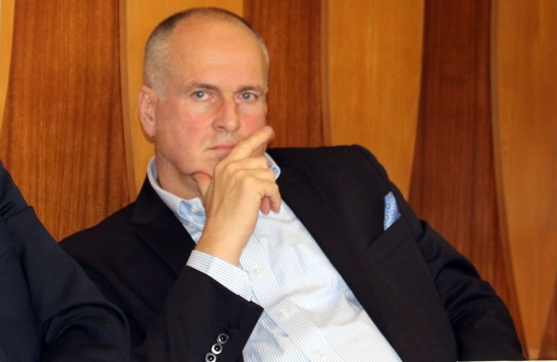 Po czym można poznać, kiedy Sawaryn kłamie? Po czym można poznać, kiedy Sawaryn kłamie?