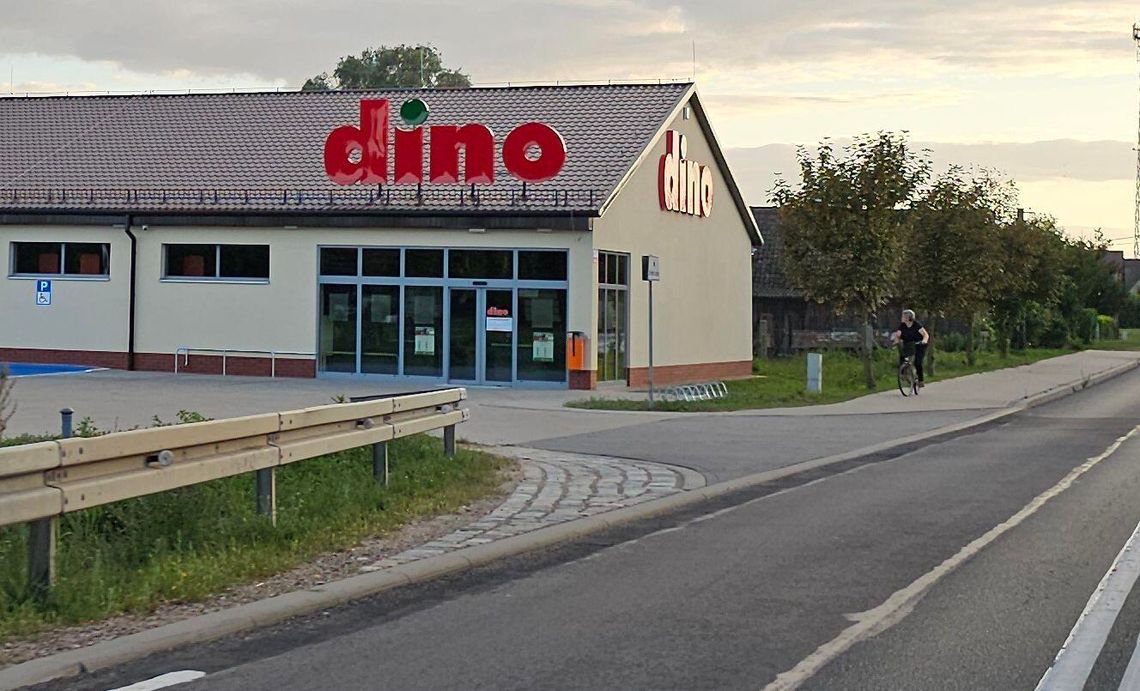 Po pół roku sklep Dino jest już gotowy. Oprócz towaru potrzebni są jeszcze ludzie… Po pół roku sklep Dino jest już gotowy. Oprócz towaru potrzebni są jeszcze ludzie…