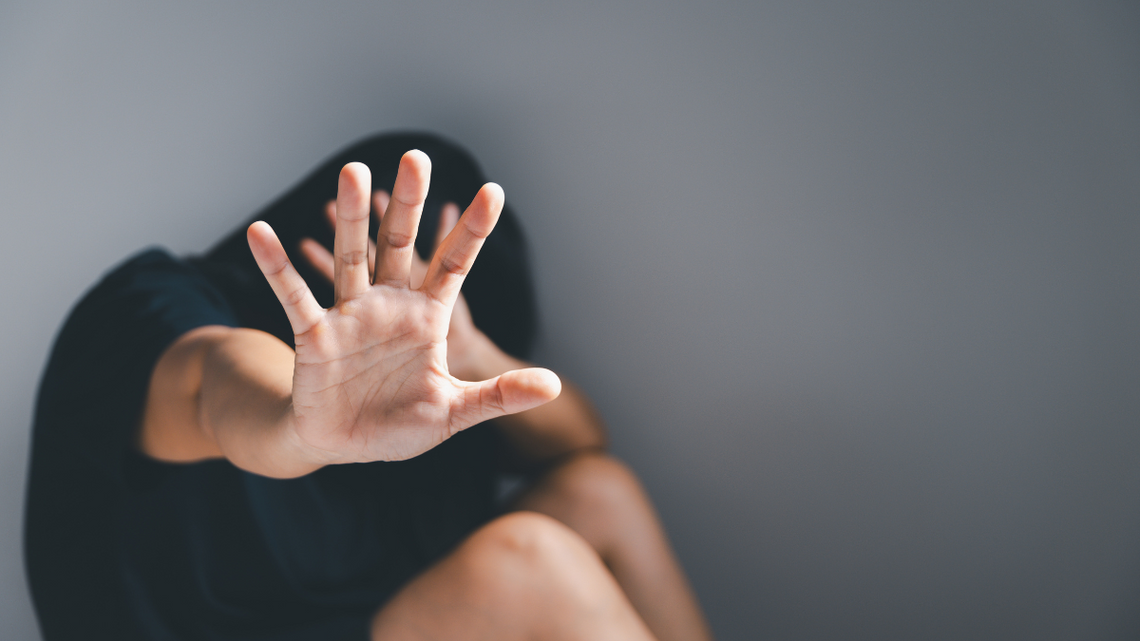 Właśnie zmieniono definicję gwałtu. Kobieta nie będzie się teraz tłumaczyć