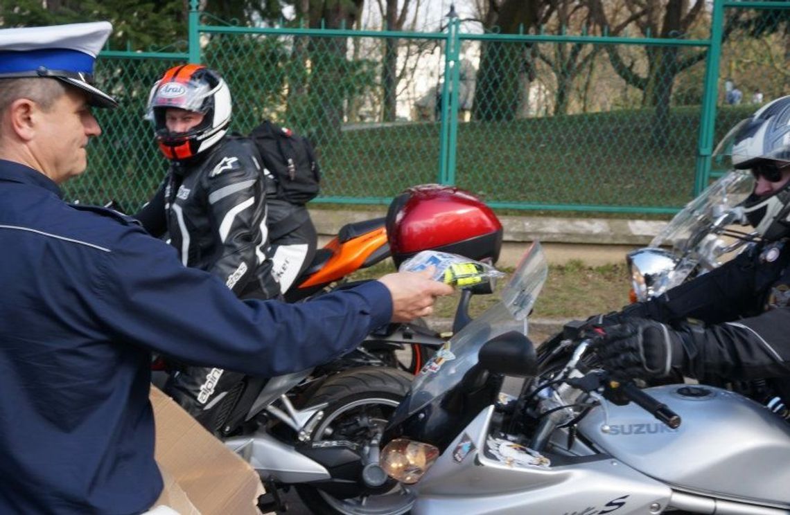Po terenie zabudowanym jechał ponad 100 km/h. Spieszył się na zawody motocyklowe Po terenie zabudowanym jechał ponad 100 km/h. Spieszył się na zawody motocyklowe