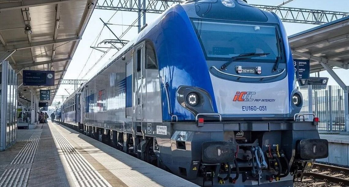 PKP Intercity przygotowuje nowy rekordowy rozkład. Tablice już na stacjach PKP Intercity przygotowuje nowy rekordowy rozkład. Tablice już na stacjach