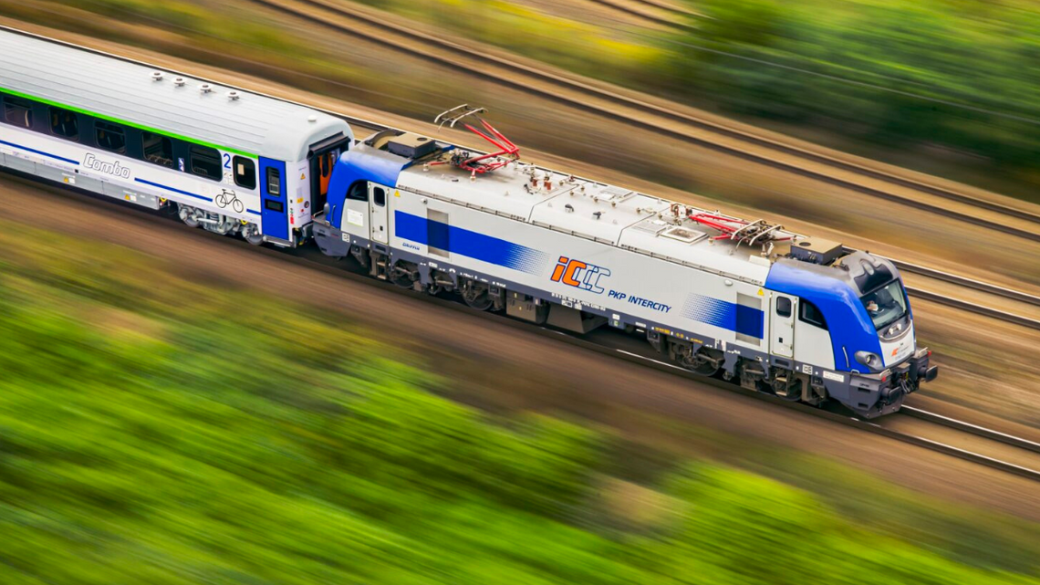Pociągiem i autobusem, a nawet tramwajem na zintegrowanym bilecie. Unifikacja ulg