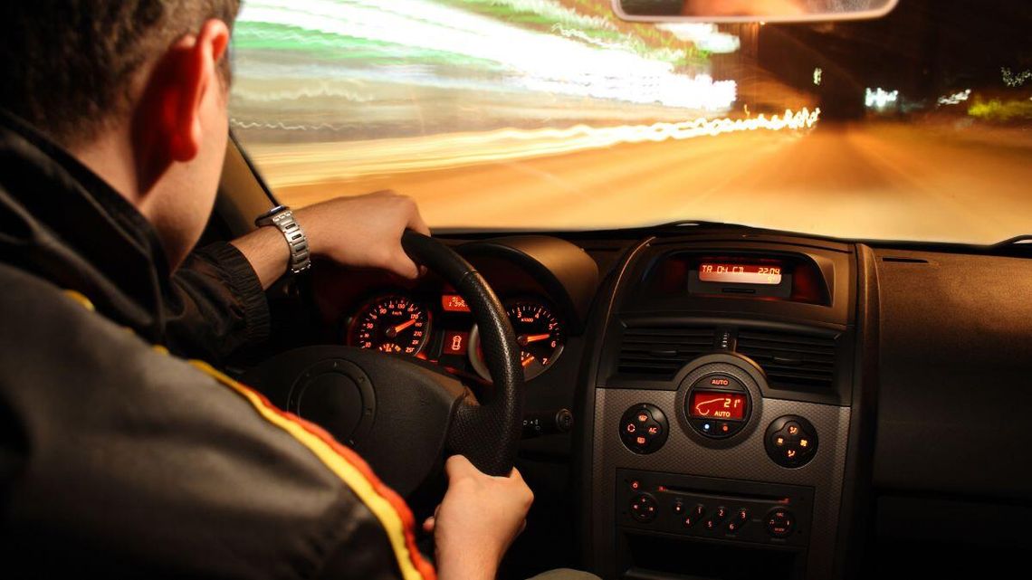 Podrasowane auta powodują wypadki. Przeróbki umyślne mają być karalne