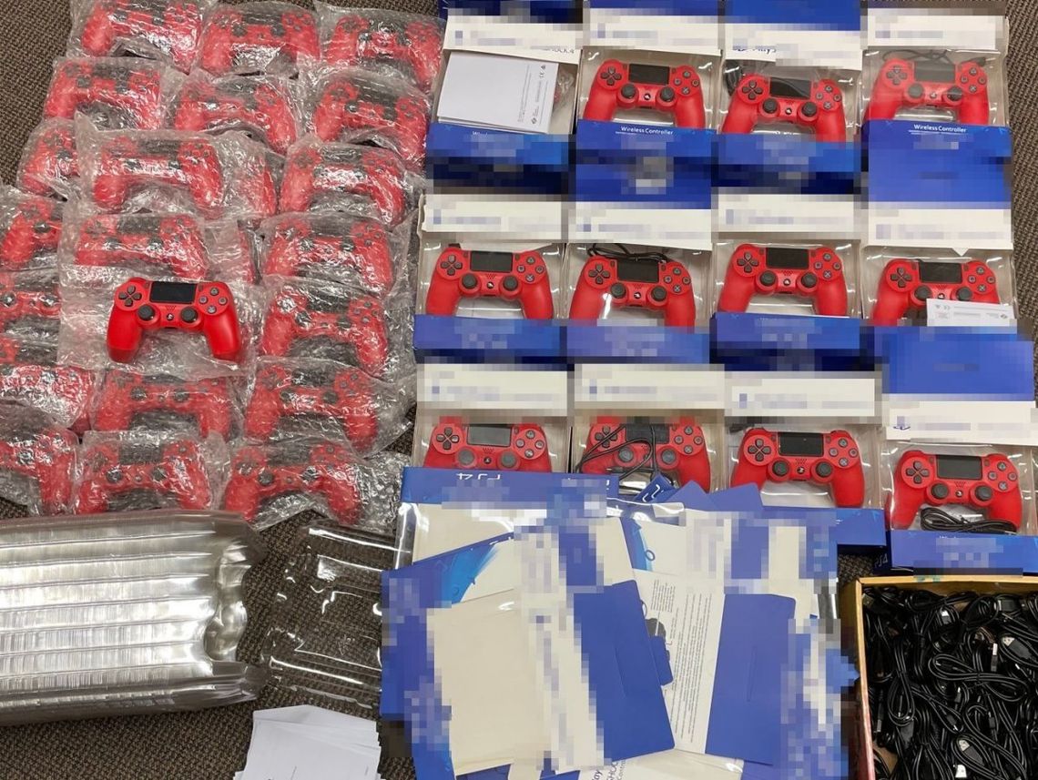 Podróbki sprzedawał przez internet. Grozi mu więzienie Podróbki sprzedawał przez internet. Grozi mu więzienie