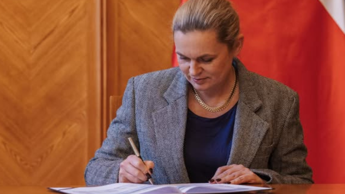 Nauczyciele dostaną podwyżkę. Na ile mogą liczyć w tym roku? Nauczyciele dostaną podwyżkę. Na ile mogą liczyć w tym roku?