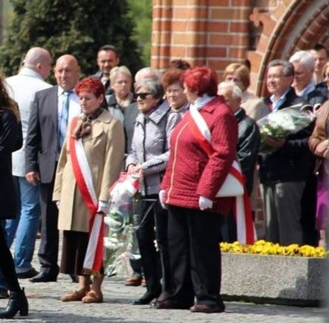 Podziękowania dla apteki i gimnazjum