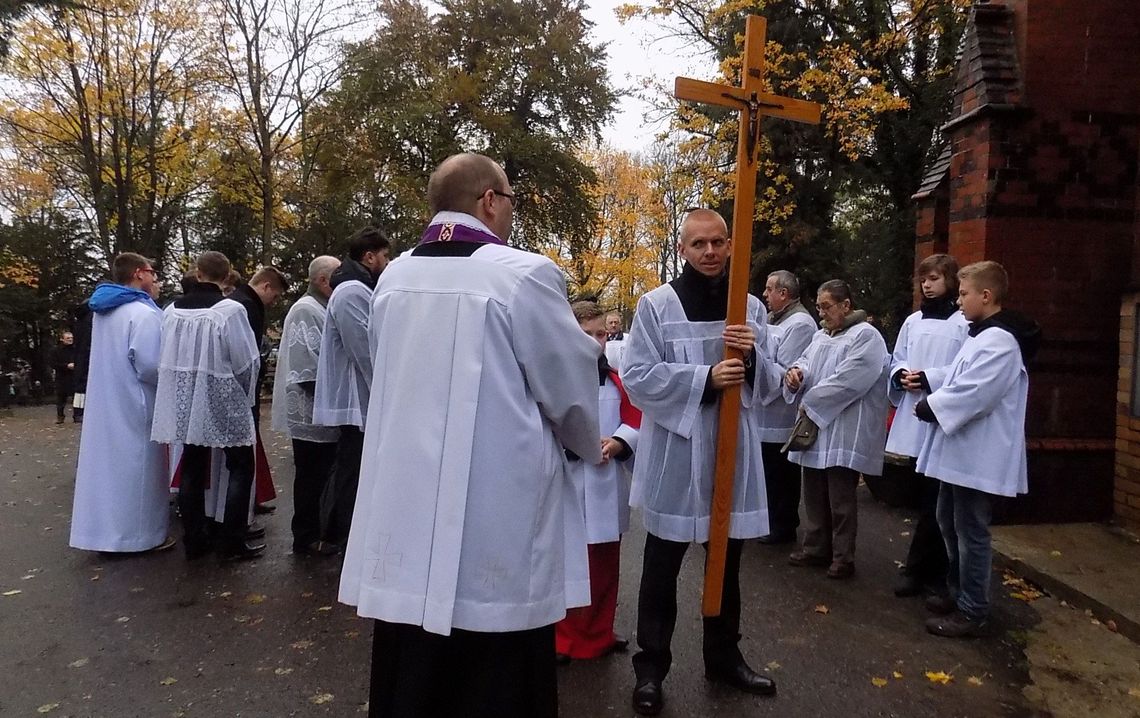 Pogoda na 1 listopada. Kiedy najlepiej udać się na cmentarz? Pogoda na 1 listopada. Kiedy najlepiej udać się na cmentarz?