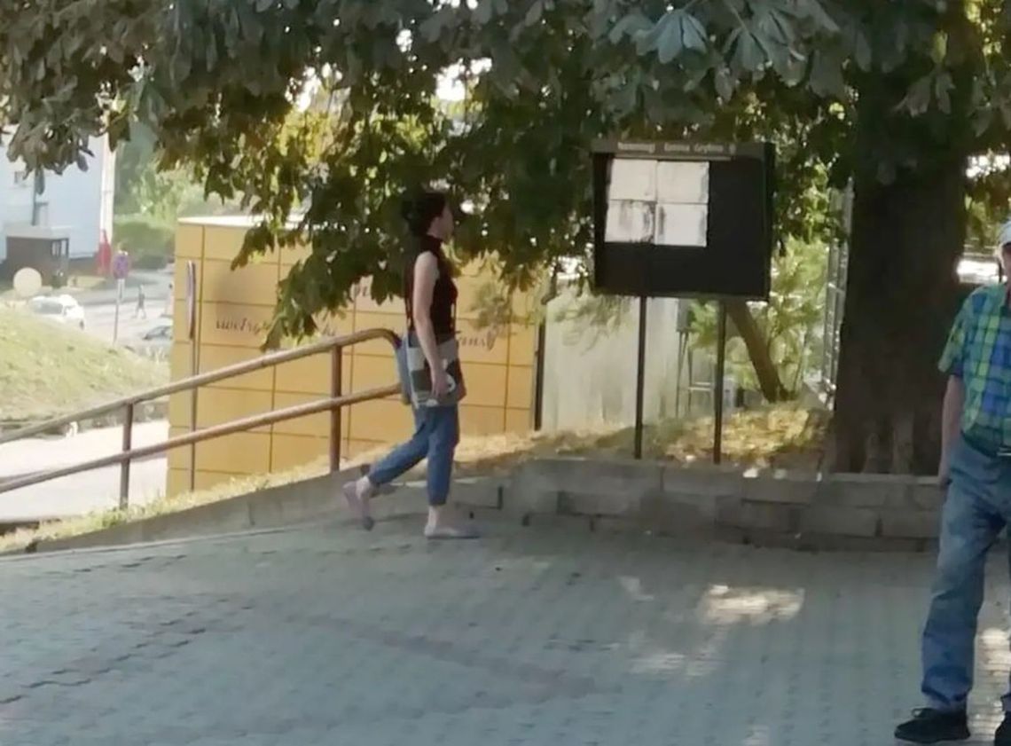Pogrzeb to moment, gdy wspomnienia łączą się z tęsknotą i łzami Pogrzeb to moment, gdy wspomnienia łączą się z tęsknotą i łzami