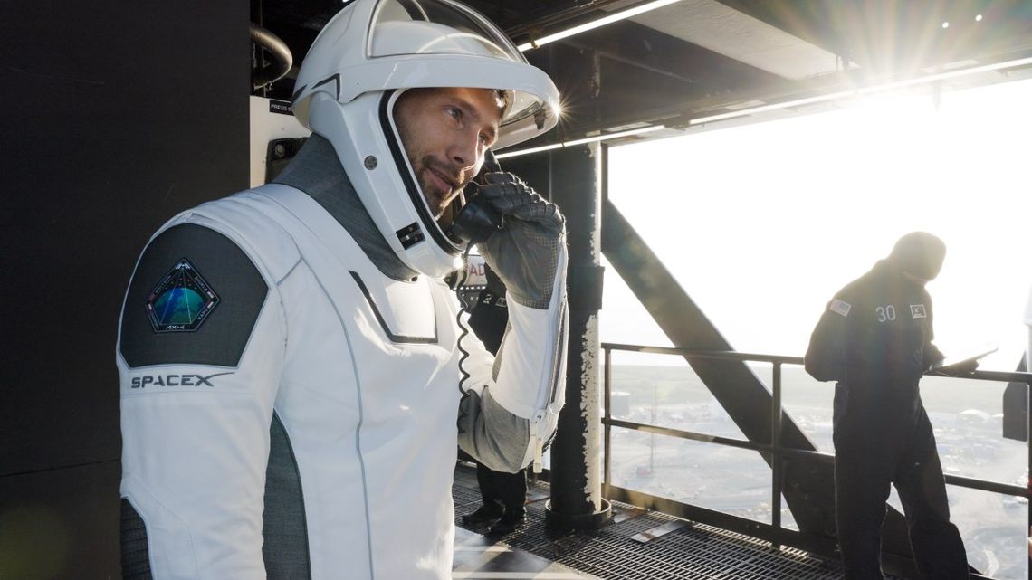 Sławosz Uznański-Wiśniewski z załogą w końcu polecieli w kosmos