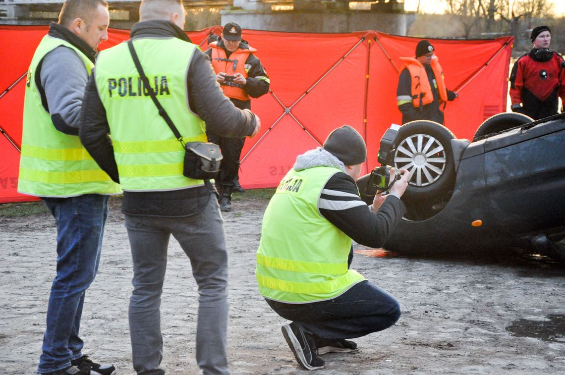 Policjanci i prokuratura wyjaśniają okoliczności tragicznego wypadku