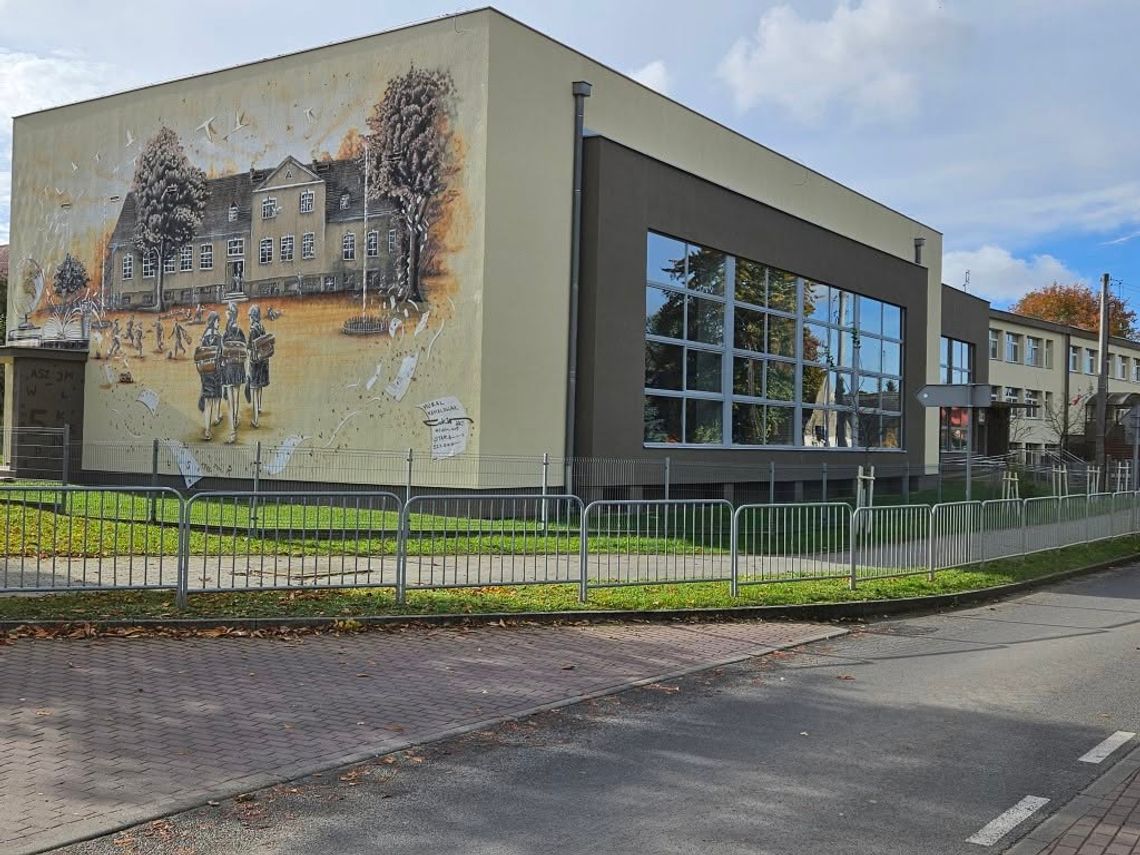 Ponad 80 lat historii i nowy rozdział. Szkoła Podstawowa w Krzywinie zyska patrona! Ponad 80 lat historii i nowy rozdział. Szkoła Podstawowa w Krzywinie zyska patrona!