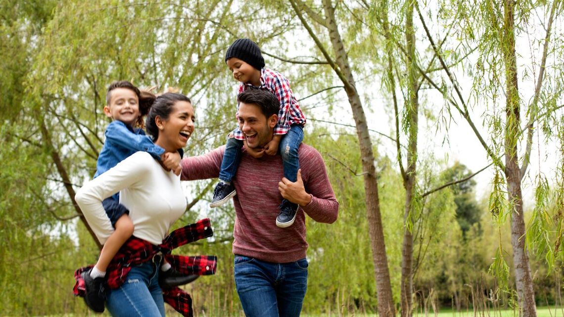 Wielkanoc 2026: Poradnik handlowy i medyczny – godziny otwarcia sklepów oraz dyżury aptek i lekarzy Wielkanoc 2026: Poradnik handlowy i medyczny – godziny otwarcia sklepów oraz dyżury aptek i lekarzy