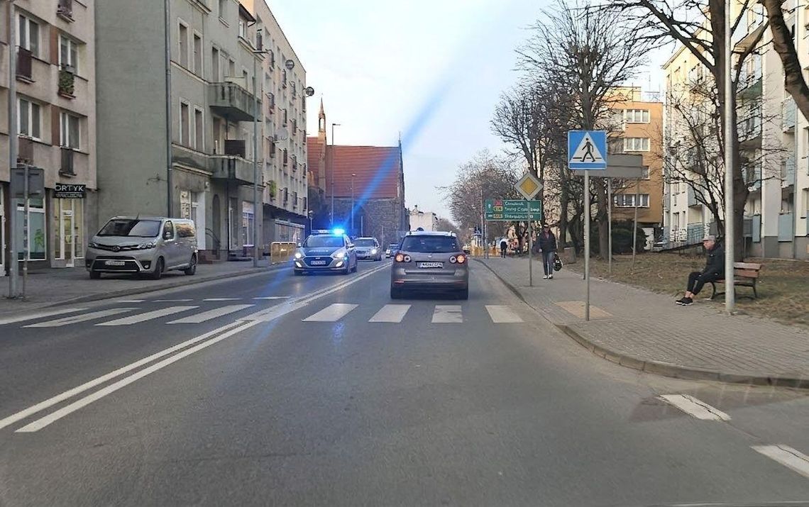 Poranek w centrum Gryfina: 25-latek w Audi stracił prawo jazdy przez alkohol