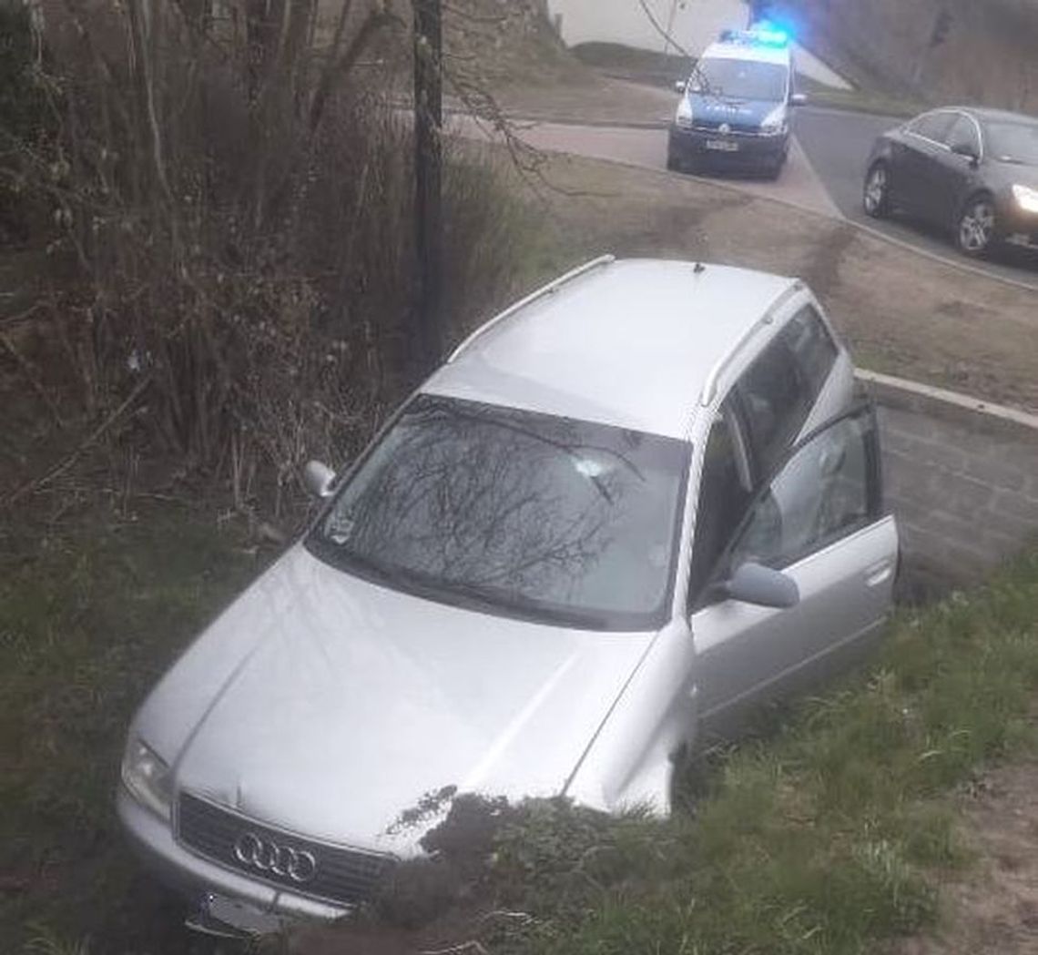 Pościg po Gryfinie za "narkotykowym" kierowcą