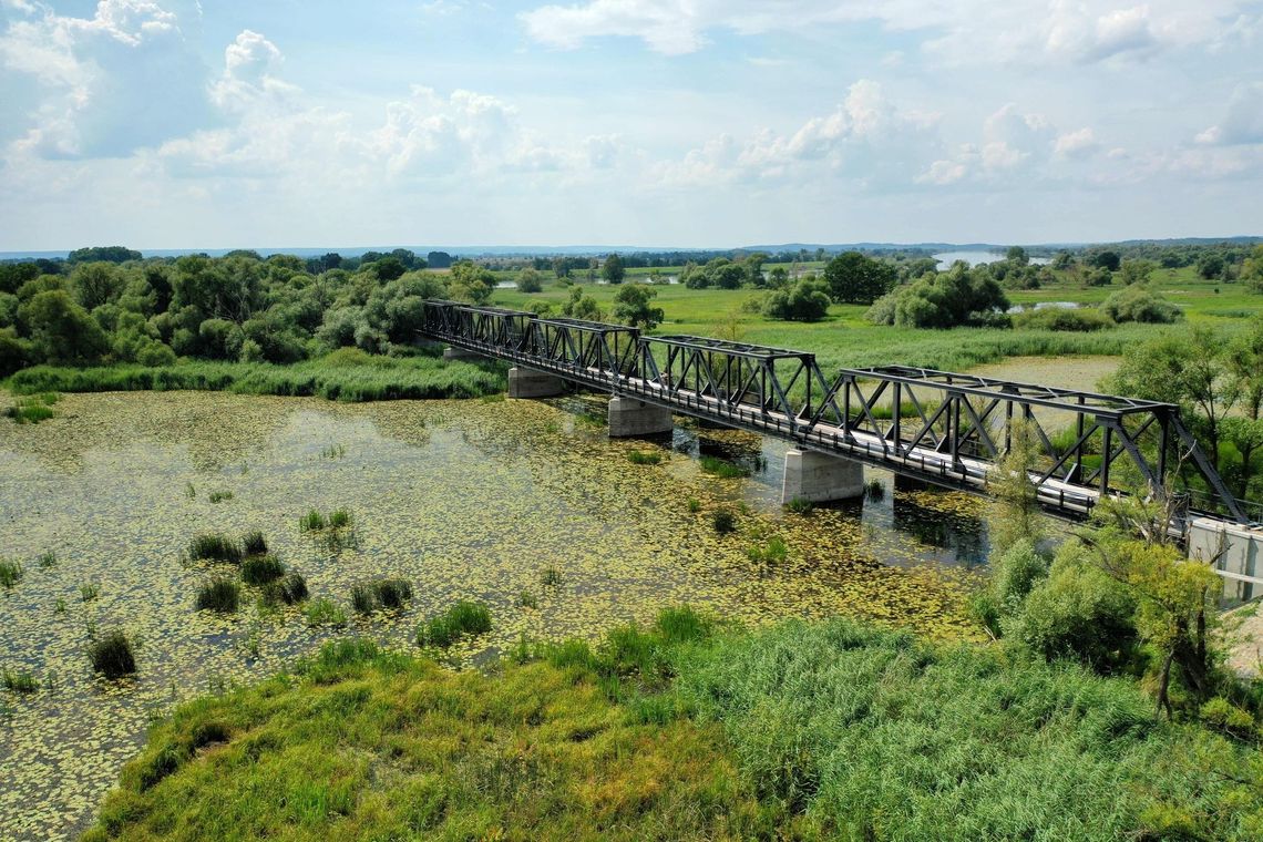 Postępuje modernizacja mostu - bramy do rowerowego pogranicza [WIDEO]