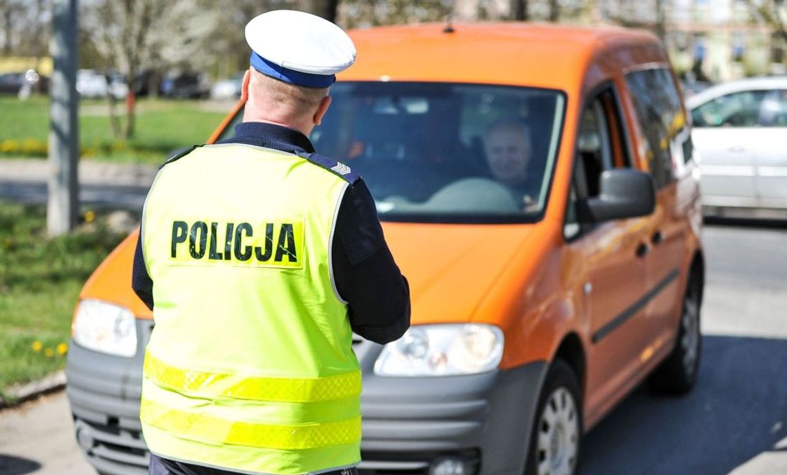 Poszukiwany wpadł, gdy pijany prowadził samochód Poszukiwany wpadł, gdy pijany prowadził samochód