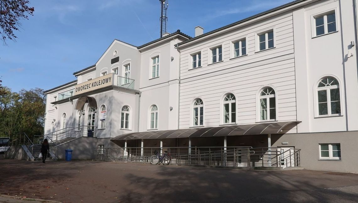Powiatowy Urząd Pracy w Gryfinie przeniesiony zostanie do budynku dworca PKP