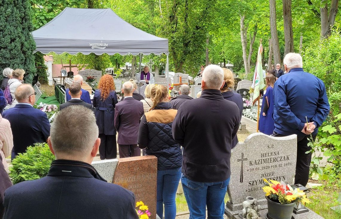 Pożegnaliśmy Annę Sochaj - cenioną nauczycielkę i dyrektorkę