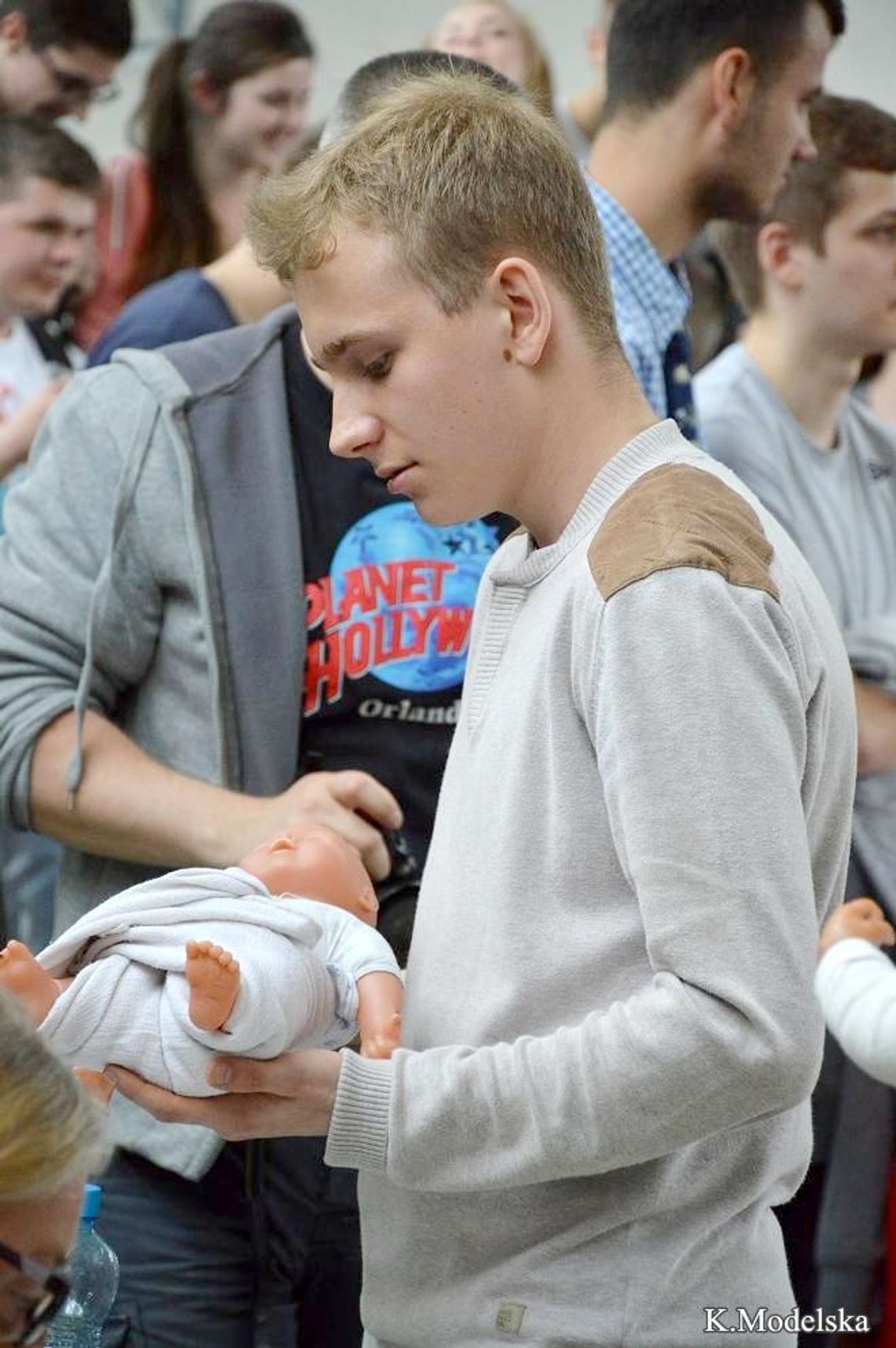 Prawie dorośli bawili się jak dzieci Prawie dorośli bawili się jak dzieci