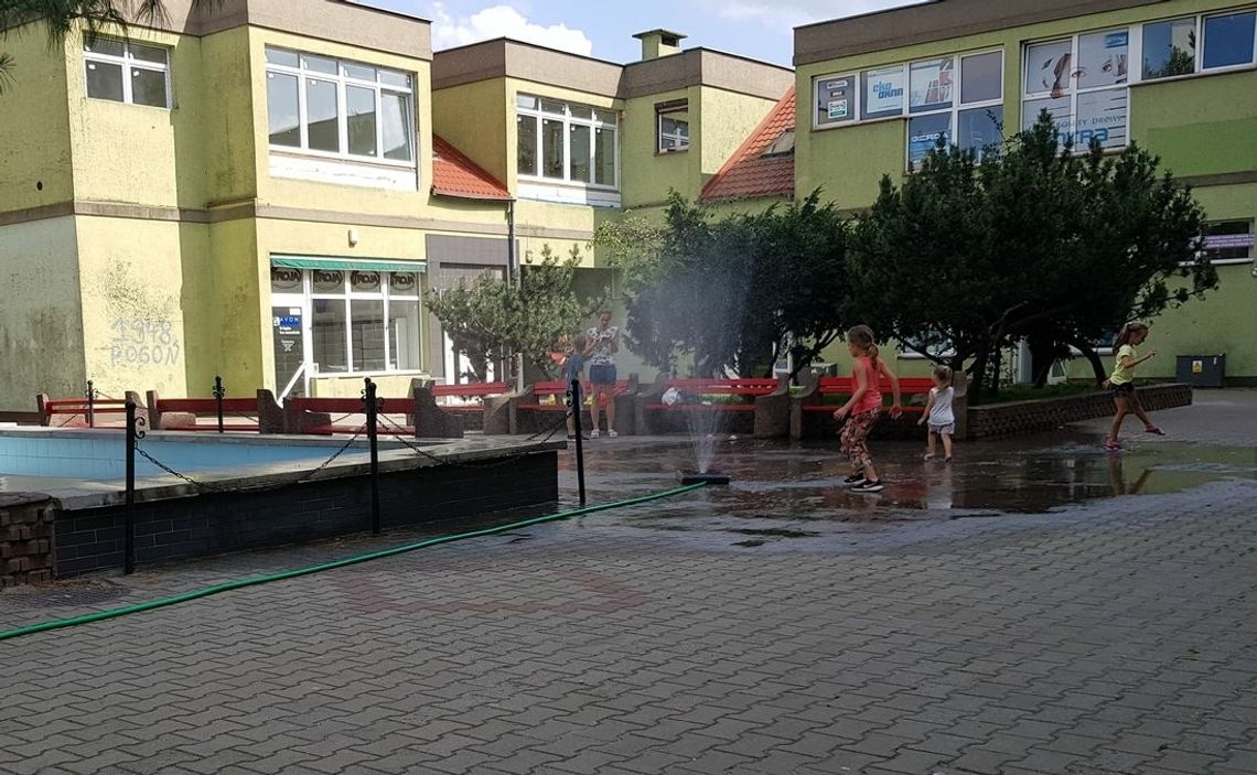 Prawie jak fontanna. W taki żar, urządzenie jak znalazł