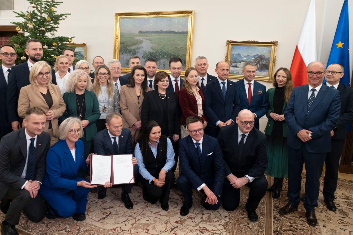 Premier Tusk i jego rząd zostali zaprzysiężeni. Oficjalny skład Rady Ministrów