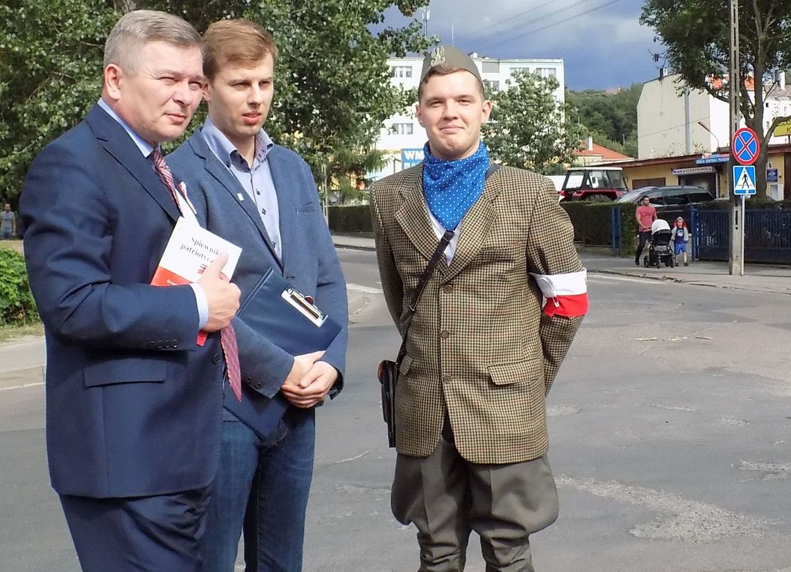 Prowadzimy akcję „Wyprawka szkolna dla kresowiaka” Prowadzimy akcję „Wyprawka szkolna dla kresowiaka”