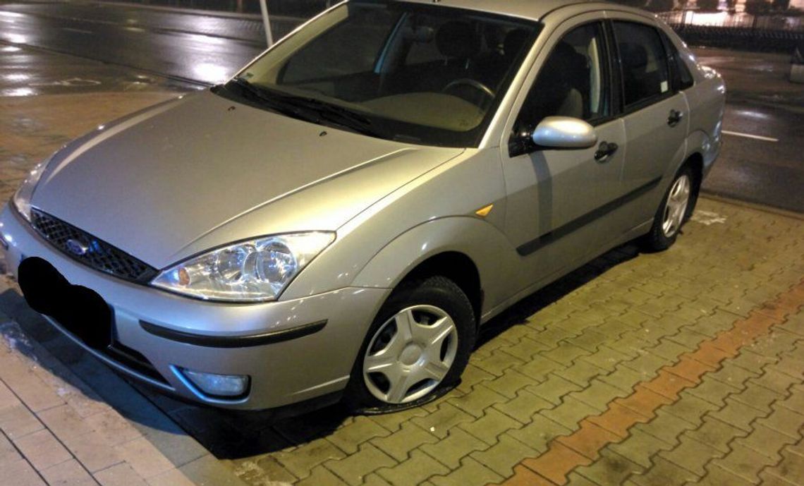 Przebił wszystkie 4 opony Przebił wszystkie 4 opony