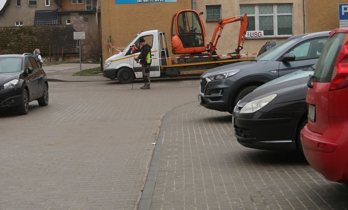 Przed przychodnią mniej miejsca Przed przychodnią mniej miejsca