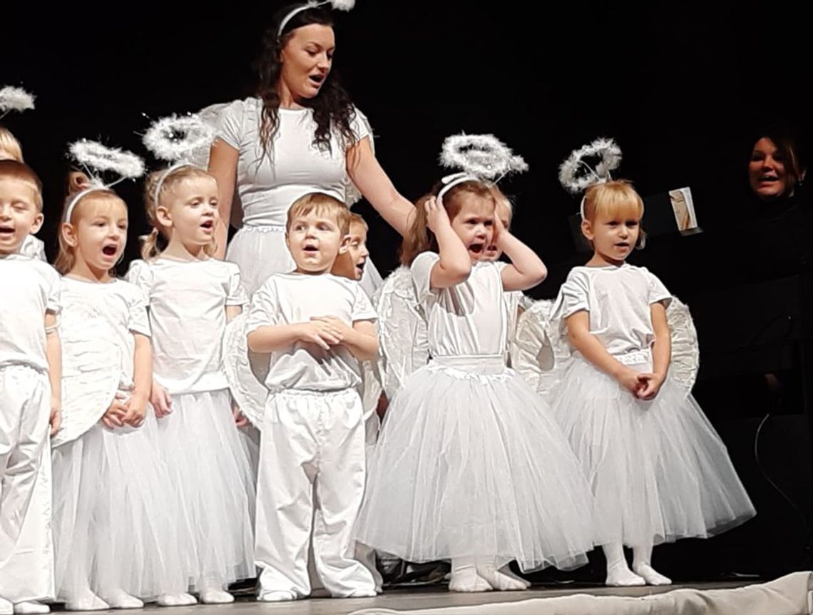 Przedszkolaki kolędowały wspólnie z uczestnikami WTZ