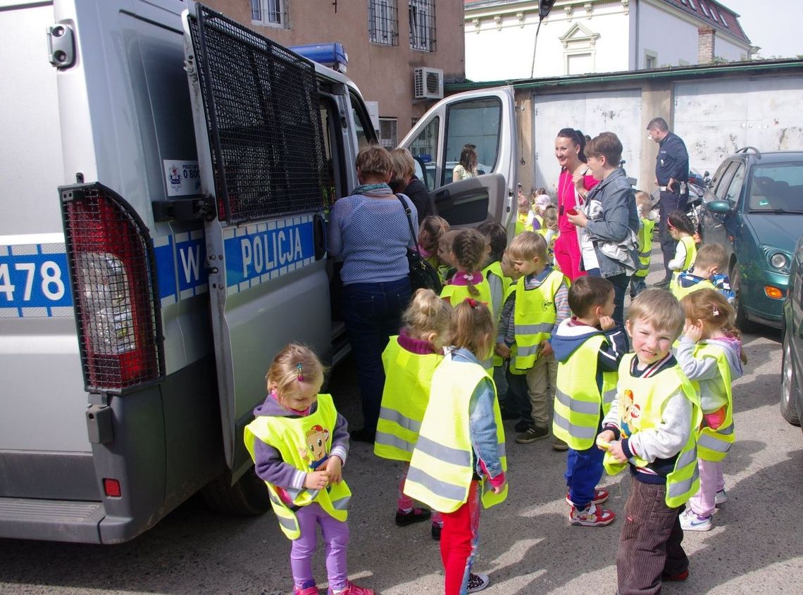 Przedszkolaki w komendzie policji Przedszkolaki w komendzie policji