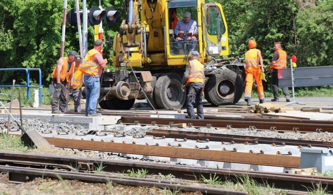 Przejazd kolejowy zamknięty dłużej o dwa dni Przejazd kolejowy zamknięty dłużej o dwa dni