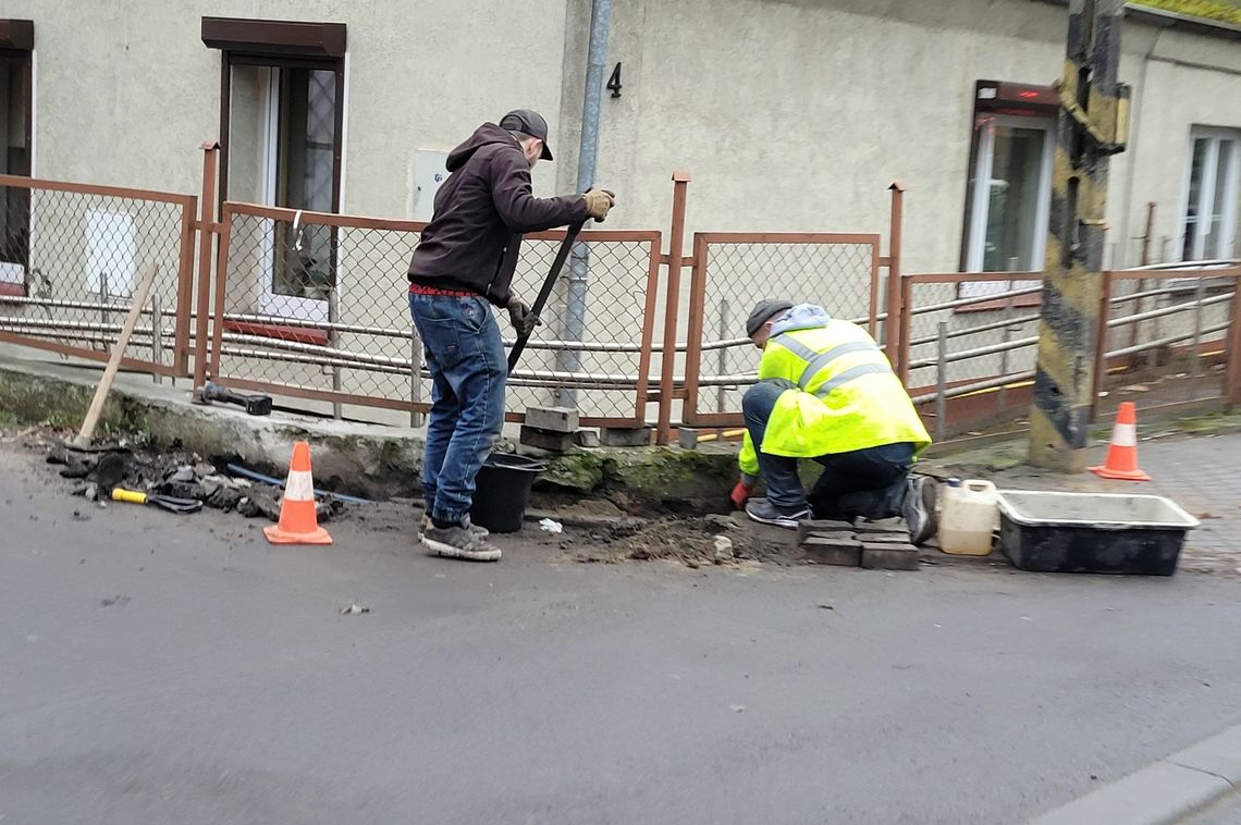 Przeszkoda niedaleko komendy straży pożarnej Przeszkoda niedaleko komendy straży pożarnej