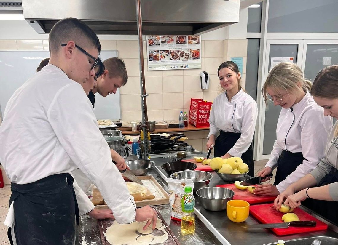 Przygotowali wigilię dla samotnych i potrzebujących [FOTO]