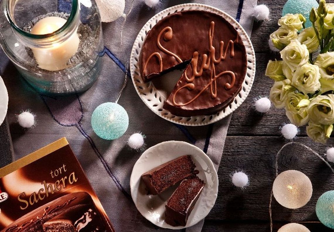 Przygotowanie tradycyjnych, polskich świąt Bożego Narodzenia jest niezwykle czasochłonne Przygotowanie tradycyjnych, polskich świąt Bożego Narodzenia jest niezwykle czasochłonne