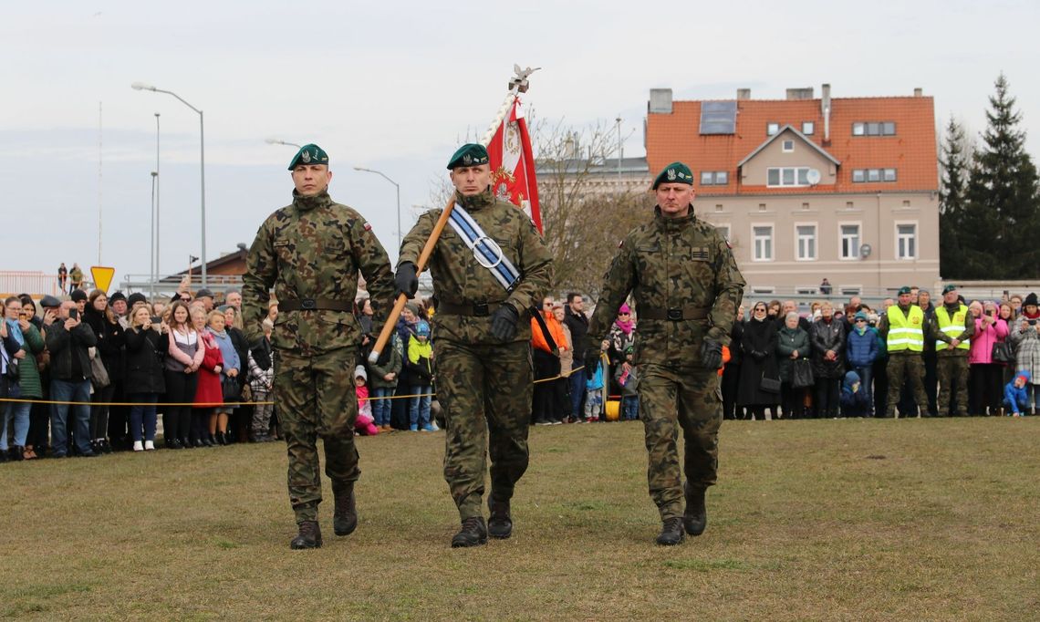 Przysięgali wiernie służyć ojczyźnie [FOTO, WIDEO]