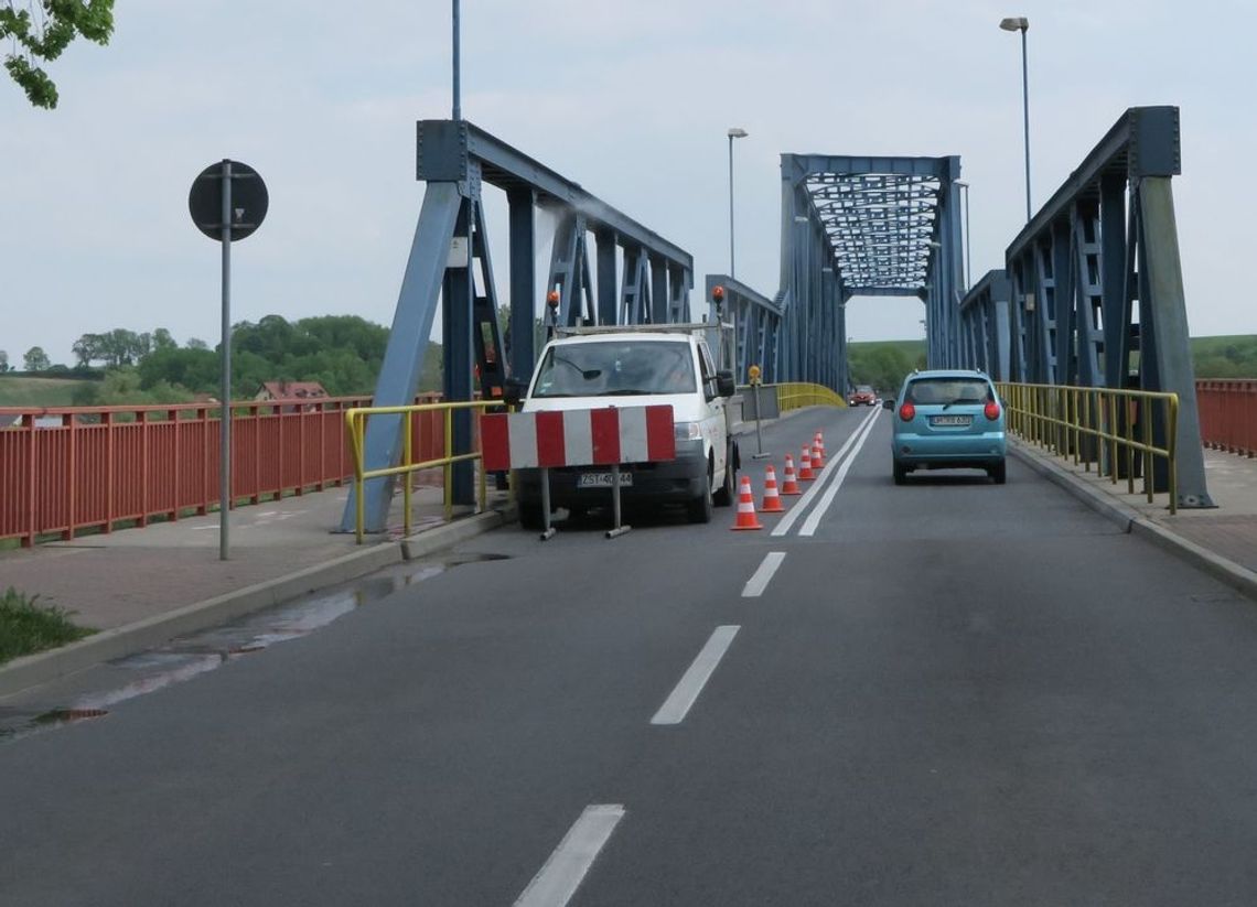 Pucują most na Odrze Pucują most na Odrze