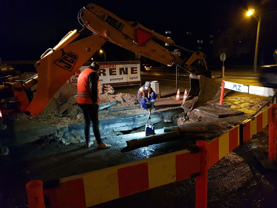 PUK usuwa awarię w Gryfinie [FOTO, WIDEO]