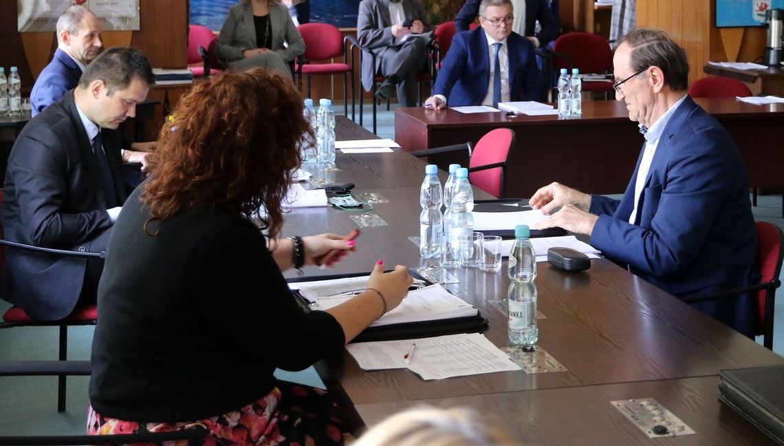 Radni proponują debatę o polityce śmieciowej w gminie Radni proponują debatę o polityce śmieciowej w gminie