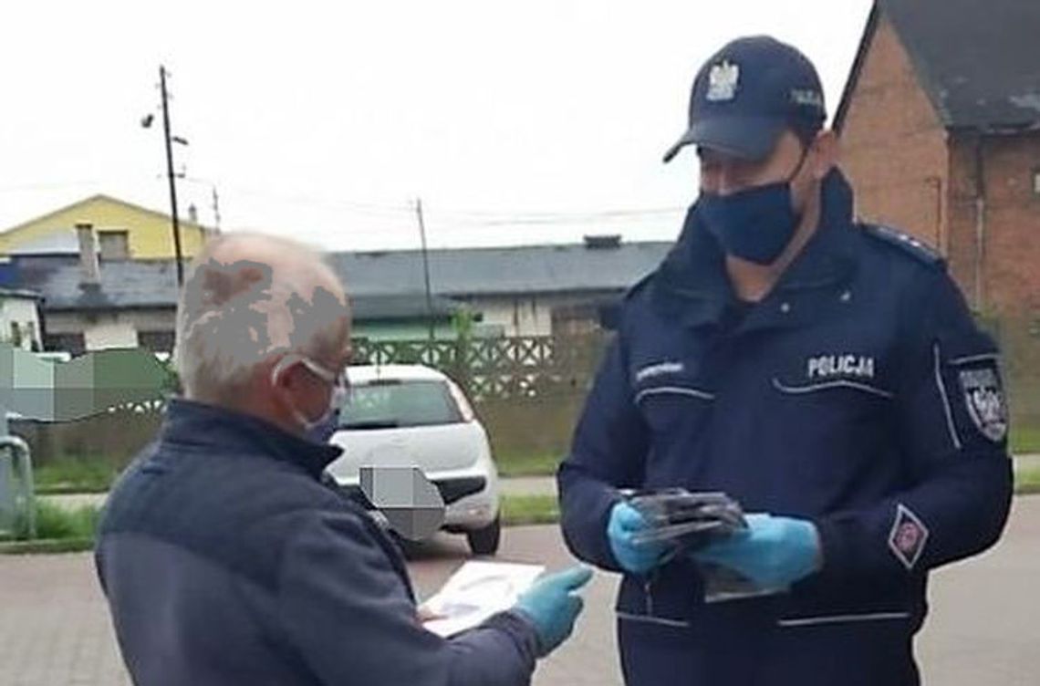 Radny dostał mandat za zakłócanie głosowania? Trzy interwencje policji Radny dostał mandat za zakłócanie głosowania? Trzy interwencje policji