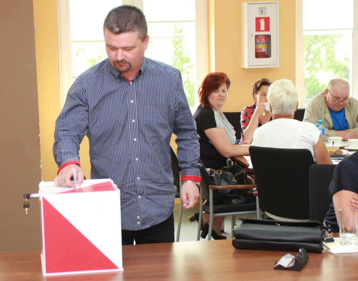 Radny rezygnuje z przewodniczenia
Radny rezygnuje z przewodniczenia