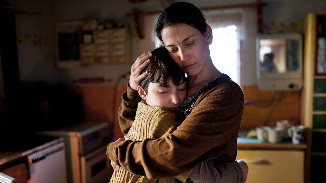 Ilu z nas żyje za mniej niż 970 zł? Oszczędzają na lekach i ich nie wykupują