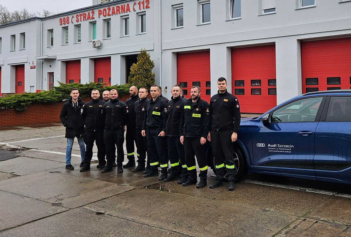 Ratownicy z Gryfina szkolą się z pożarów aut elektrycznych: Kluczowe procedury bezpieczeństwa Ratownicy z Gryfina szkolą się z pożarów aut elektrycznych: Kluczowe procedury bezpieczeństwa