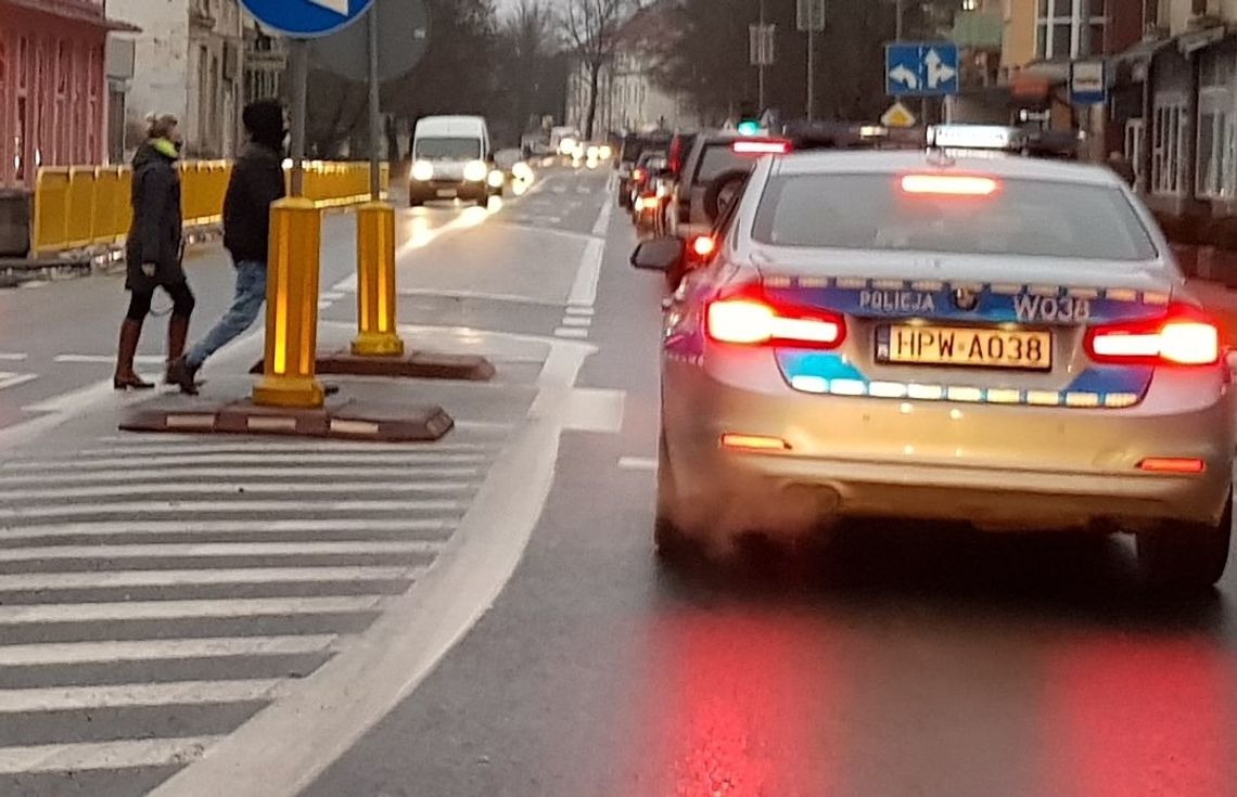 Recydywista po narkotykach szalał na ulicach Gryfina Recydywista po narkotykach szalał na ulicach Gryfina