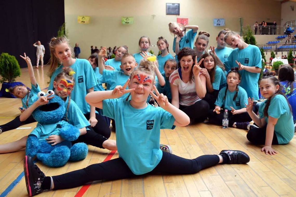 Rodzicu, potańcz i zrelaksuj się ze swoim dzieckiem Rodzicu, potańcz i zrelaksuj się ze swoim dzieckiem