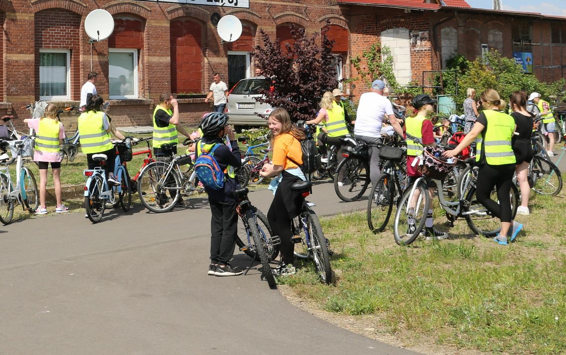 Rowerowy rajd z bezpłatnym pakietem. Na mecie medale i... smażona ryba