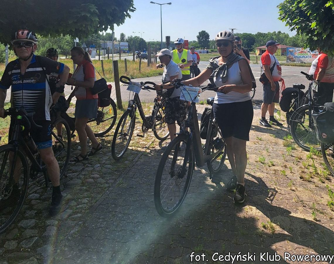 Rowerzyści kończą sezon kilkunastokilometrowym przejazdem. Będzie ognisko i kiełbaski Rowerzyści kończą sezon kilkunastokilometrowym przejazdem. Będzie ognisko i kiełbaski